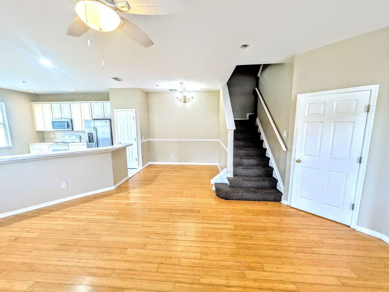 3792 Mahony Ln - Photo 3 of 27