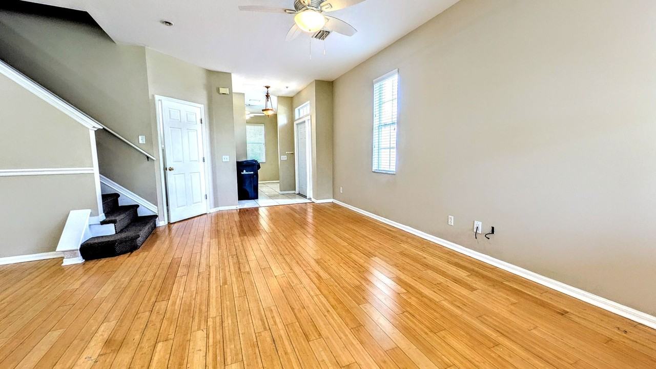 3792 Mahony Ln - Photo 4 of 27