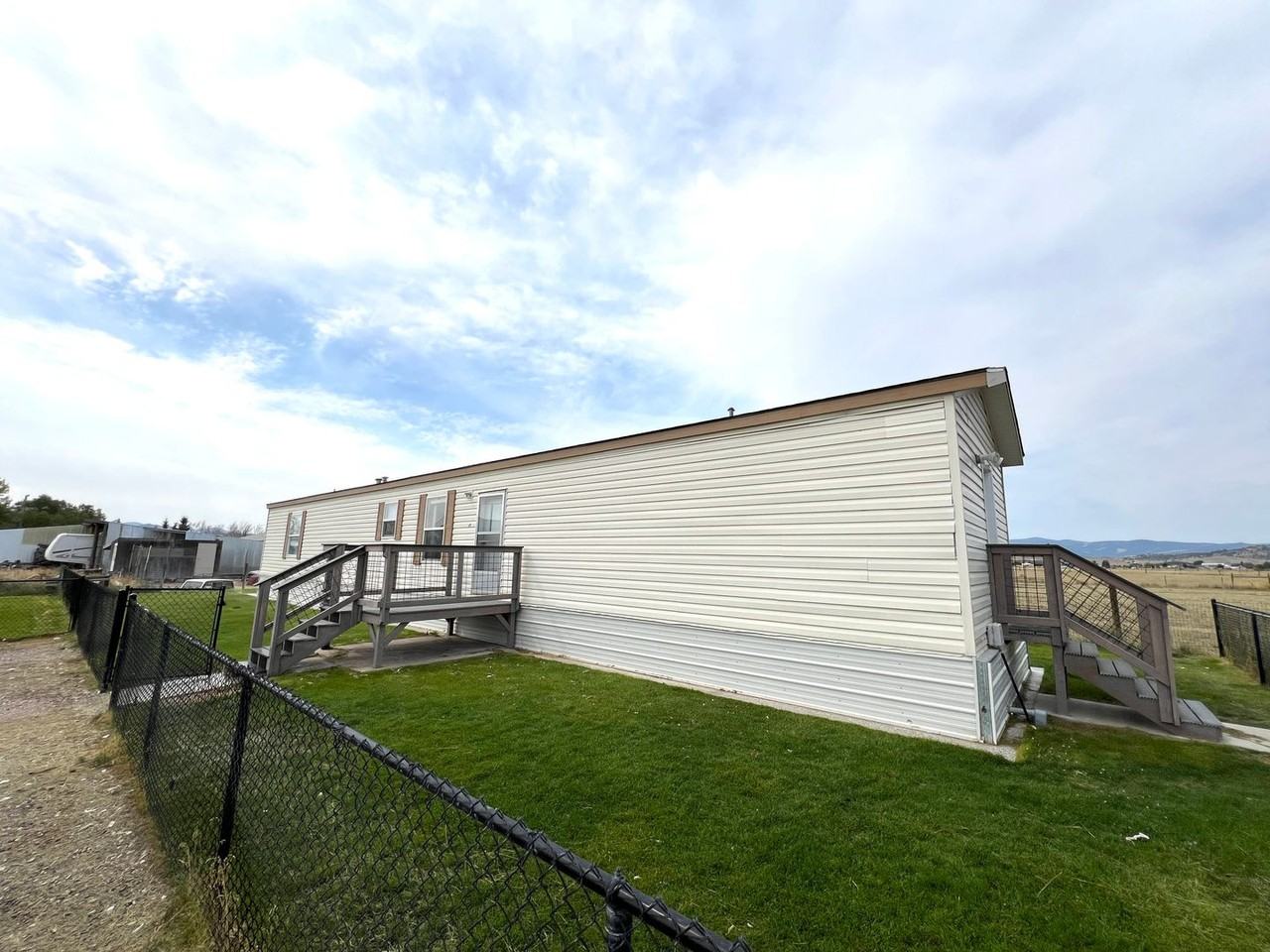 261 Bonner Rd - Photo 4 of 15