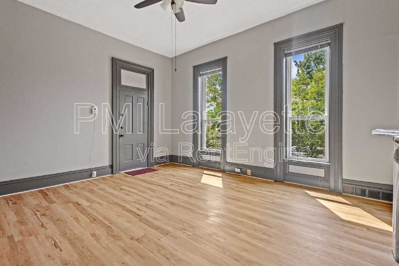 1432 South St #1 - Photo 3 of 8