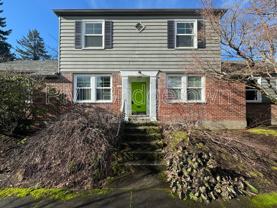 7905 Se 17th Ave - Photo 1 of 1