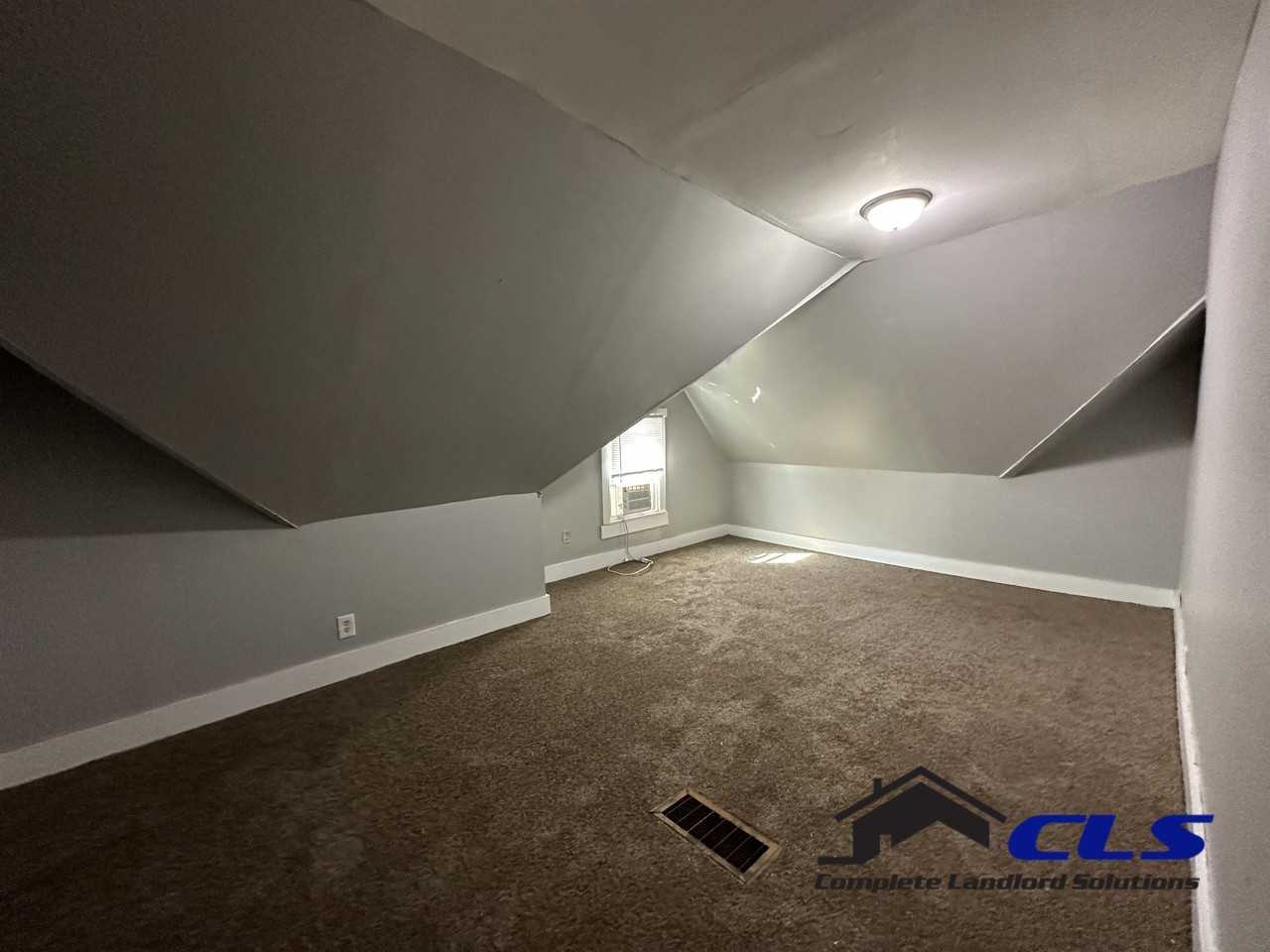 100 Gilbert Ave #3 - Photo 3 of 6