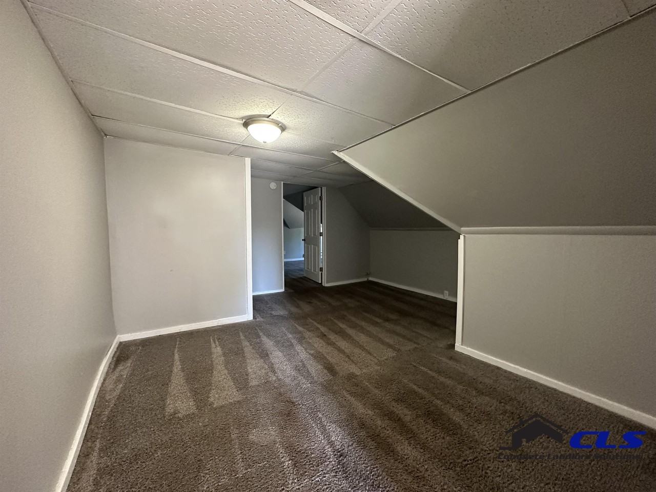 100 Gilbert Ave #3 - Photo 5 of 6