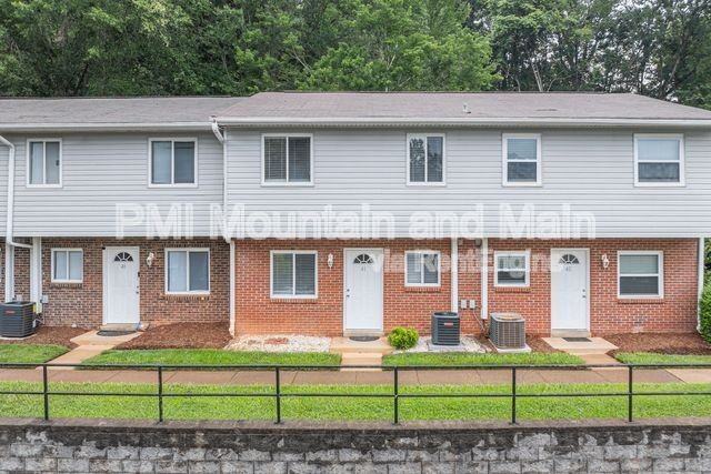 41 Beri Dr - Photo 3 of 15