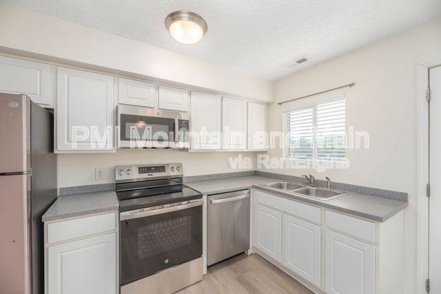 41 Beri Dr - Photo 6 of 15