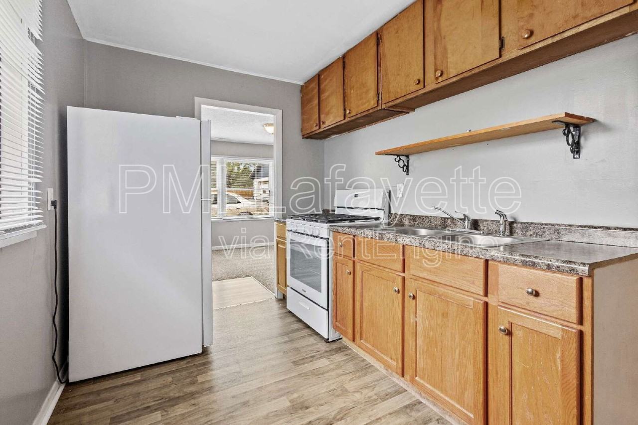 1606 N 18th St - Photo 2 of 8