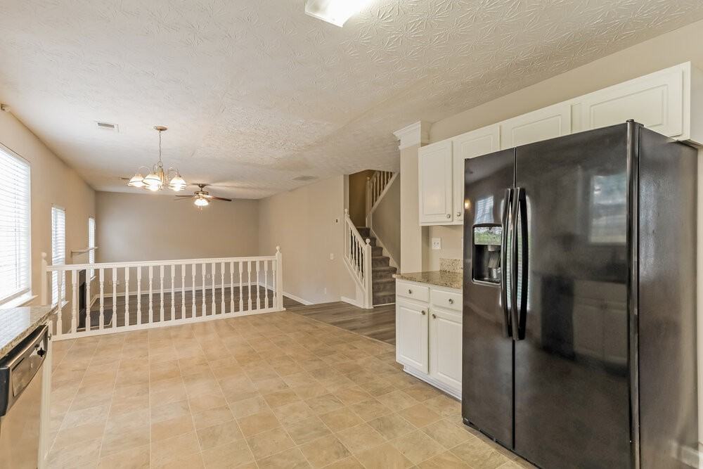 1110 Ivey Ln - Photo 6 of 17