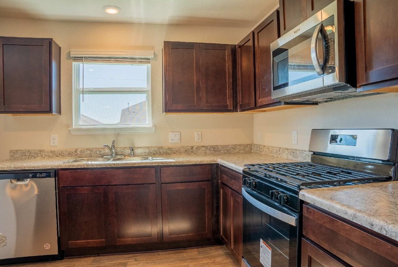 9510 Ranch Loop - Photo 4 of 18