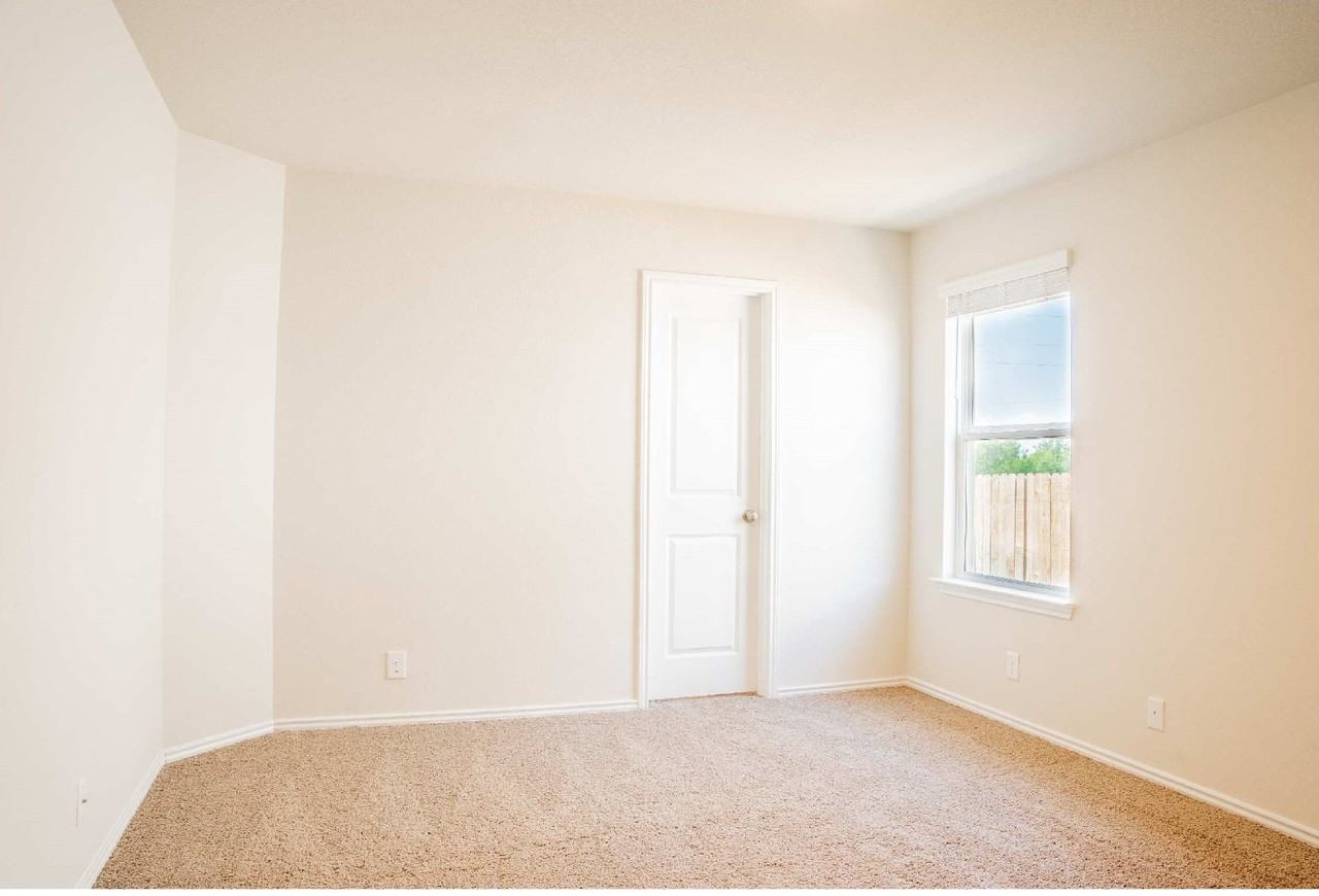 9510 Ranch Loop - Photo 5 of 18