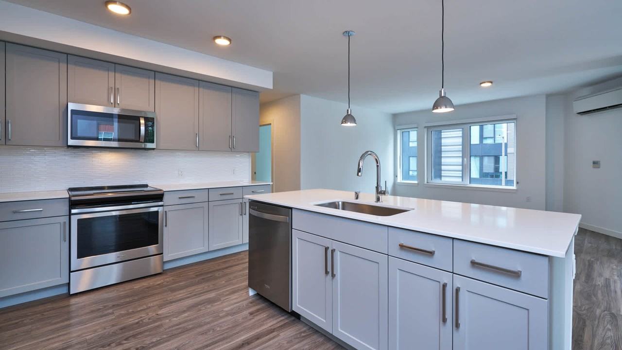 Zephyr on the Park - Photo 3 of 50