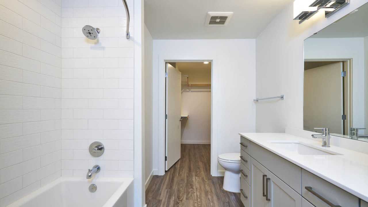 Zephyr on the Park - Photo 4 of 50