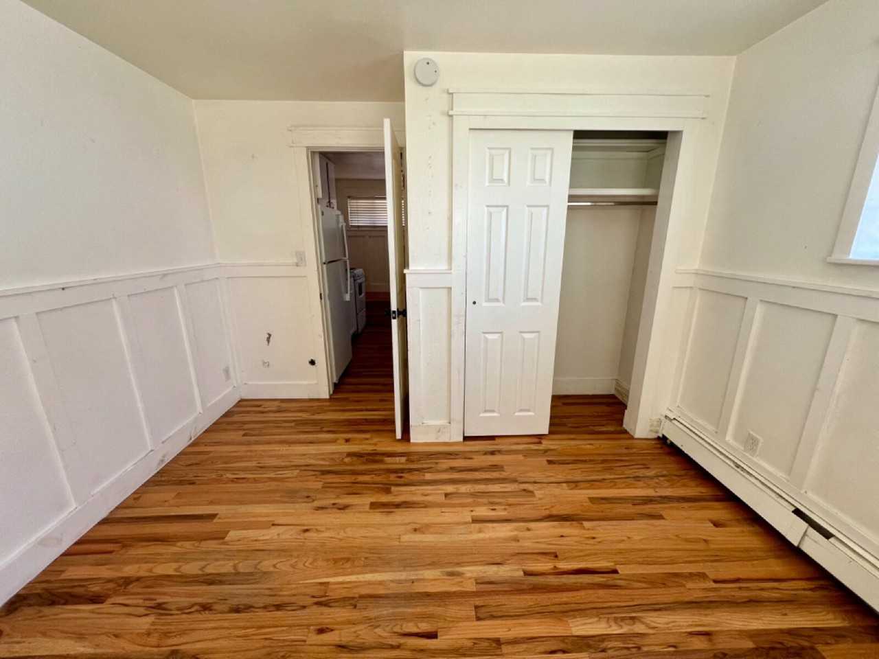 2009 E 15th St Apt 5b - Photo 5 of 6