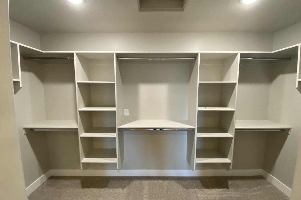 463 N 480 W - Photo 7 of 20