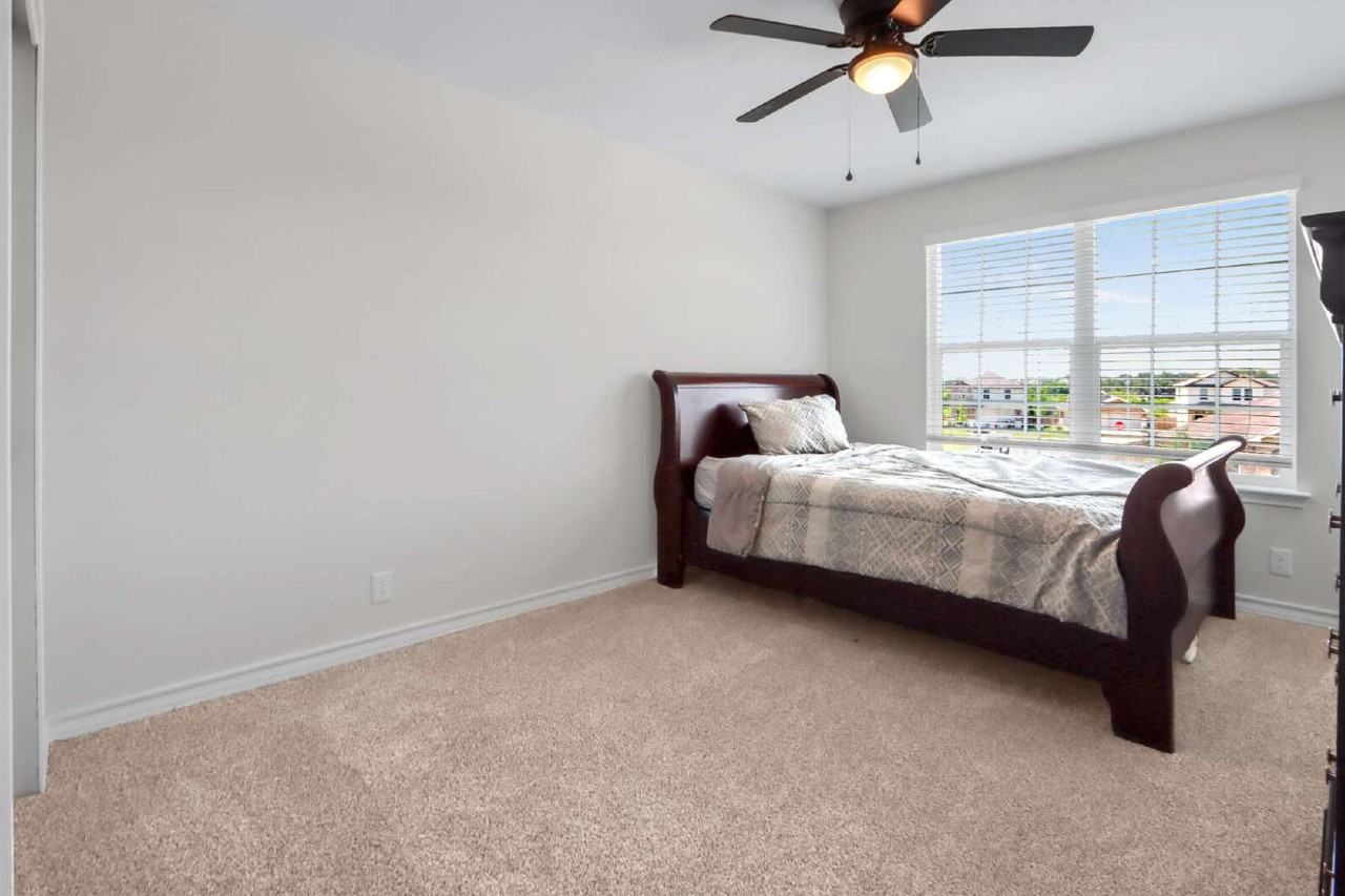 110 Spurfowl - Photo 6 of 32