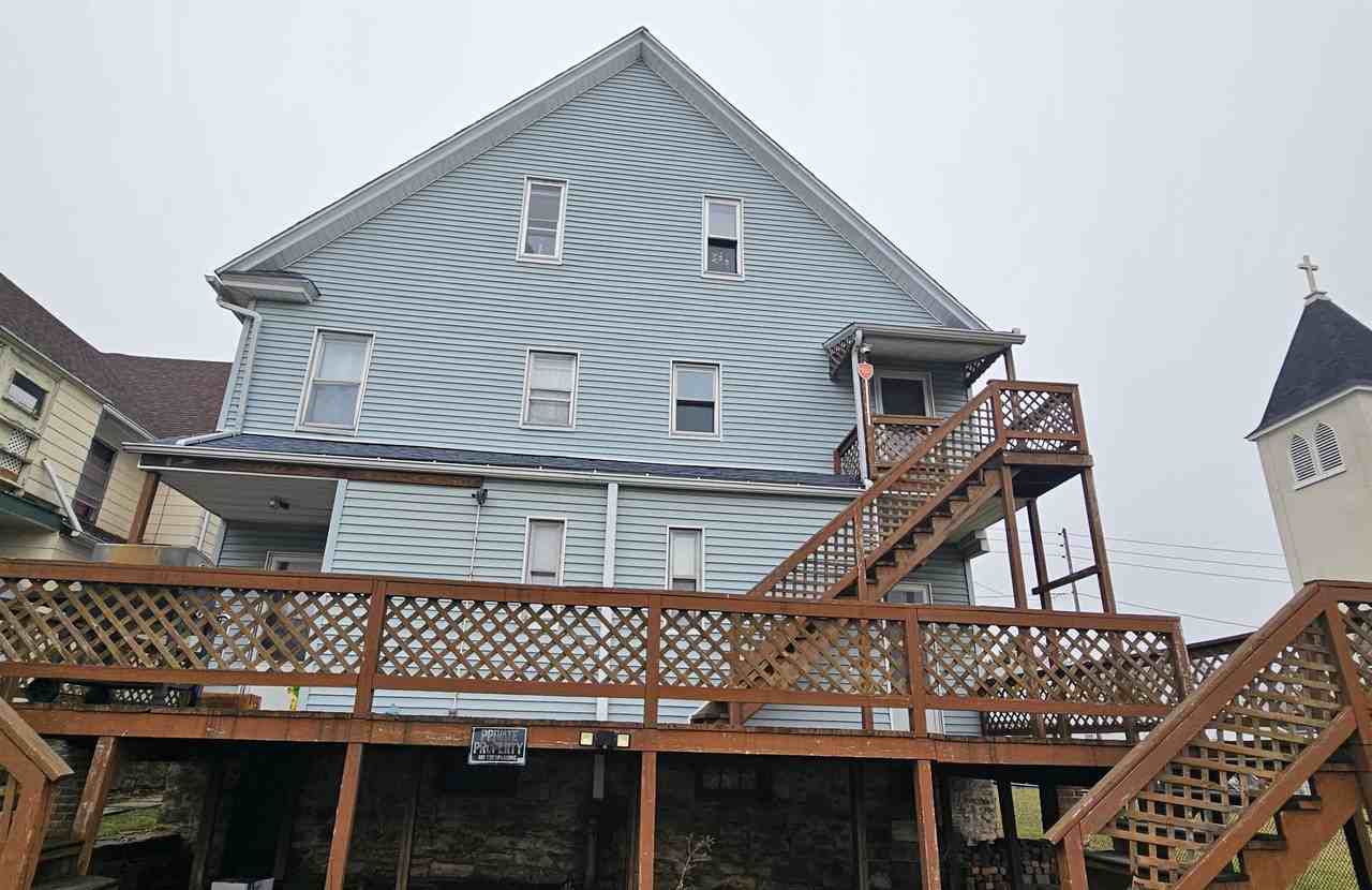 1531 Washburn St 1st Fl - Photo 2 of 11