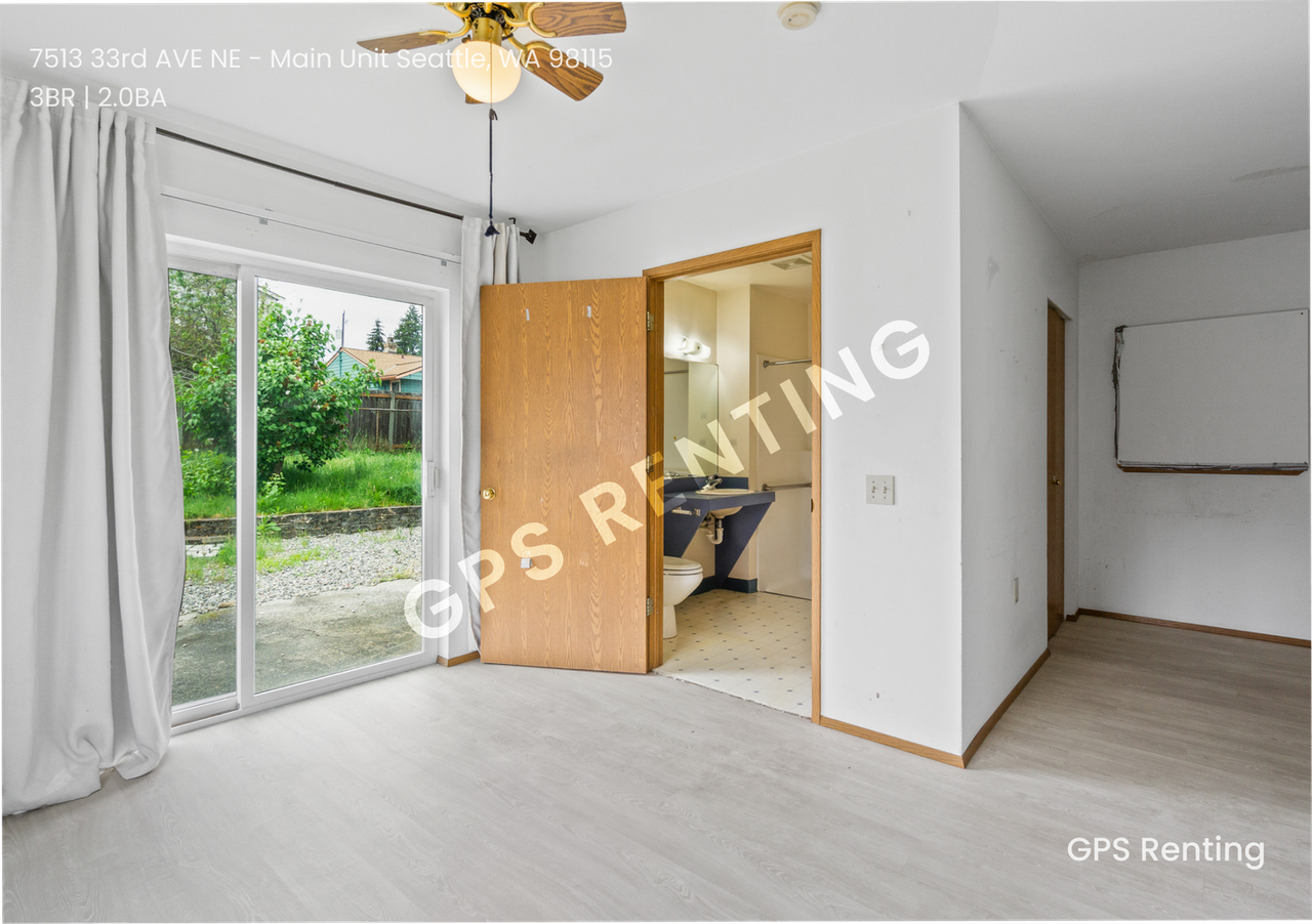 7513 33rd Ave Ne - Photo 3 of 20