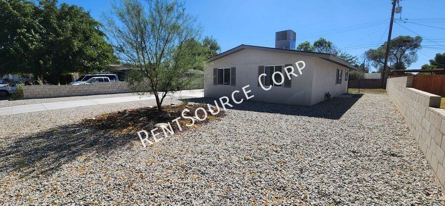 44615 4th Street East - Photo 2 of 39