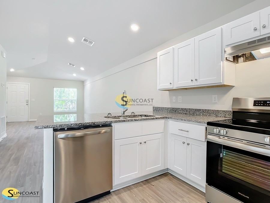 3992 E Walker St - Photo 2 of 28