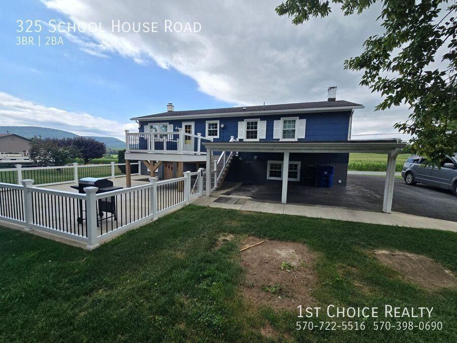 325 Schoolhouse Rd - Photo 3 of 37