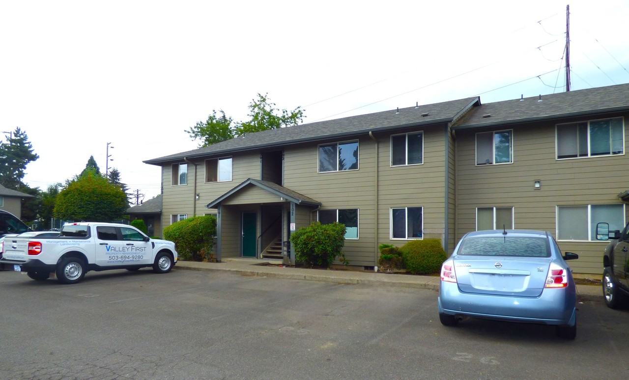 124 Stafford Ln Ne #202 - Photo 2 of 26