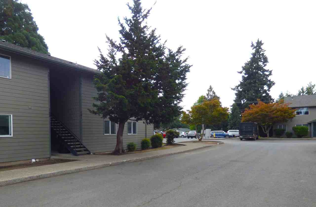 124 Stafford Ln Ne #202 - Photo 5 of 26