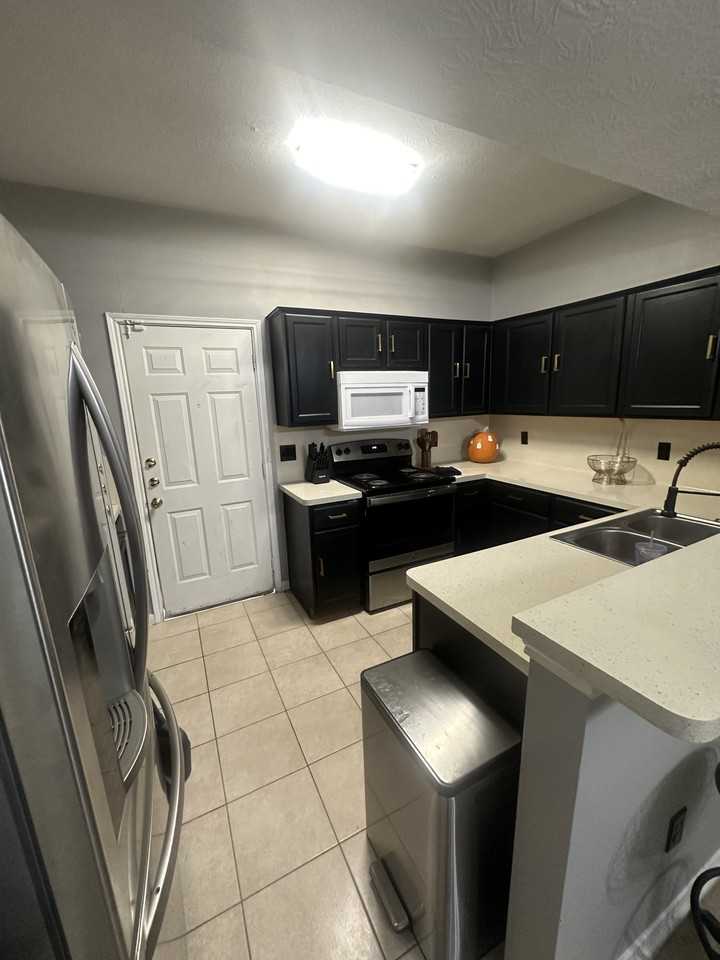 5919 Allison Rd #B - Photo 3 of 14