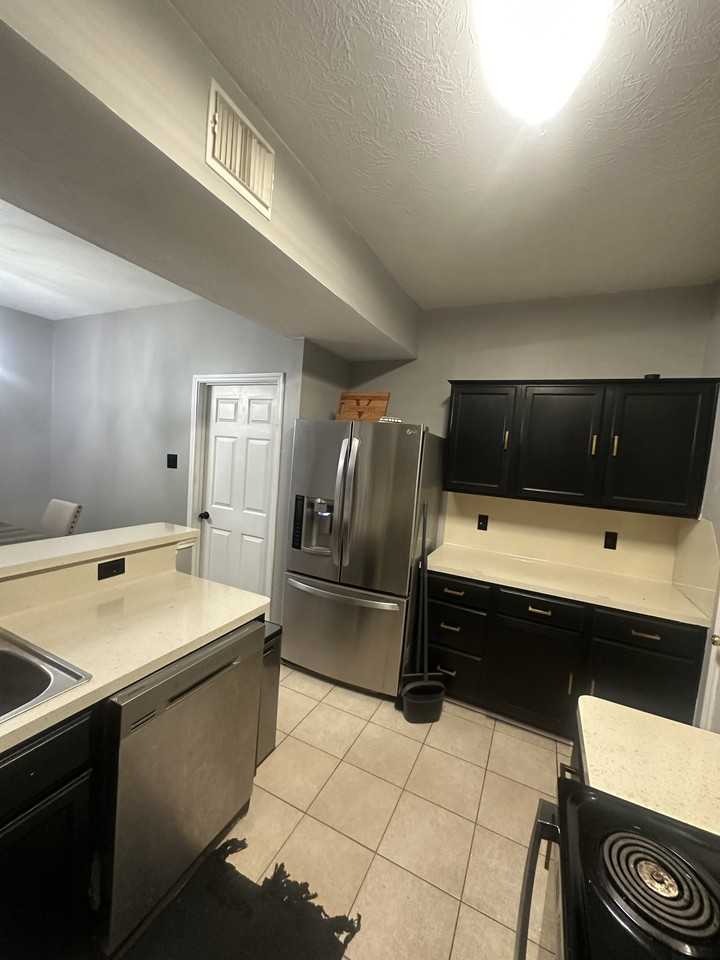 5919 Allison Rd #B - Photo 4 of 14