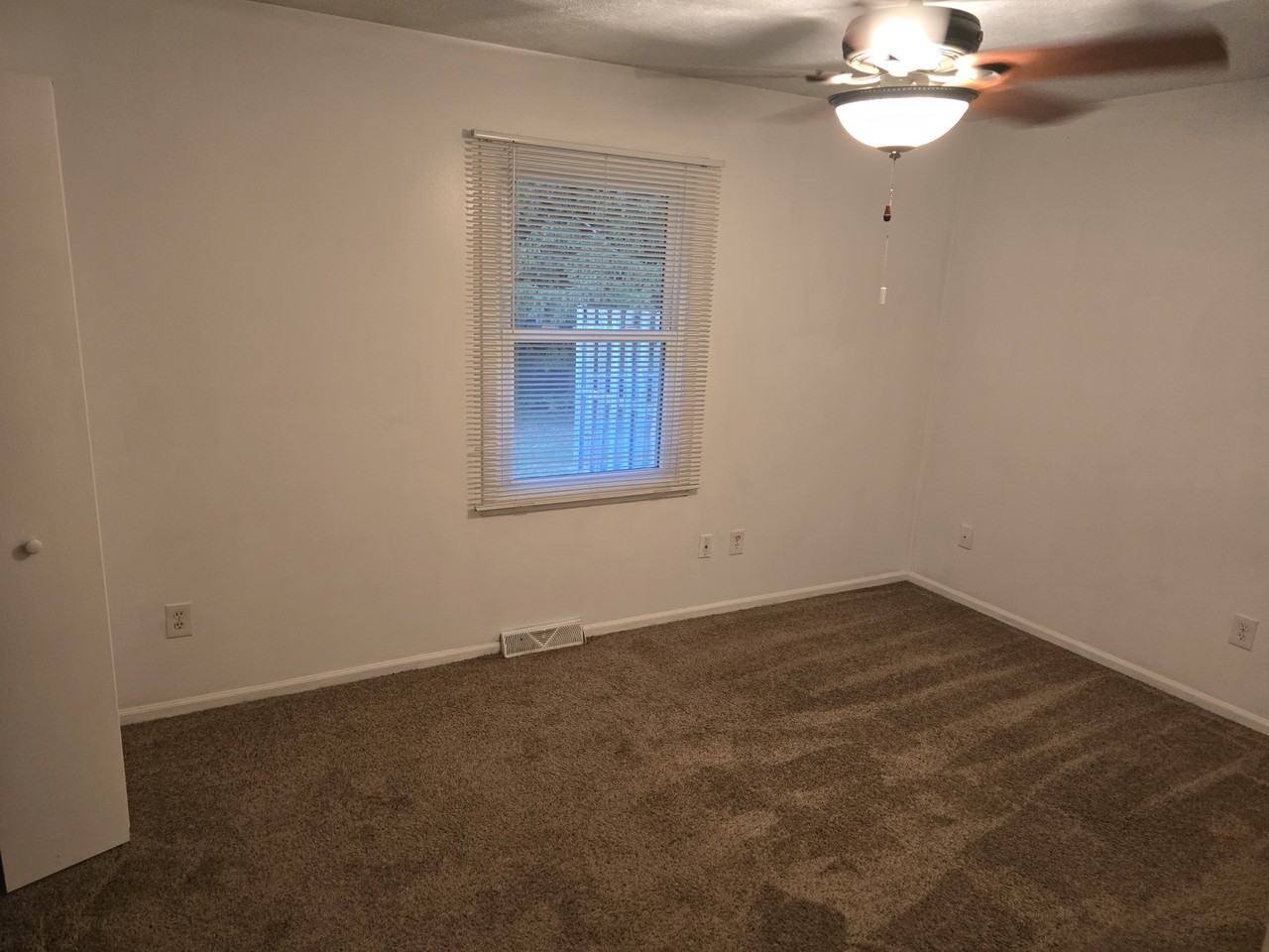 2762 Nolan Ave Nw #2762 - Photo 3 of 5
