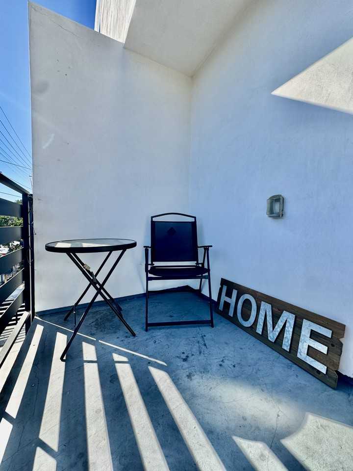 215 1/2 E 29th St #NA - Photo 3 of 21