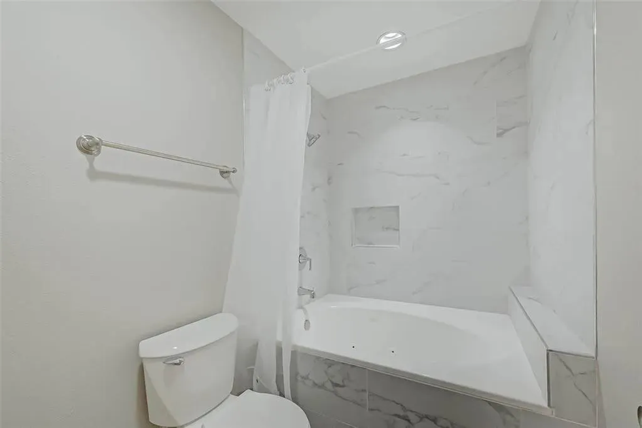 2604 Bering Dr - Photo 6 of 13