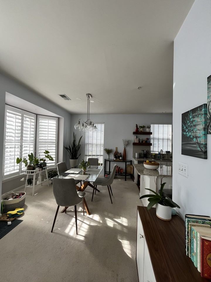 271 Cameron Station Blvd #104 - Photo 2 of 15