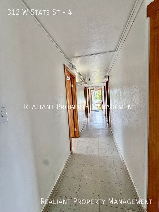 312 W State St #4 - Photo 6 of 18