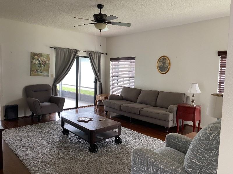 5831 Plumtree Ct - Photo 2 of 17