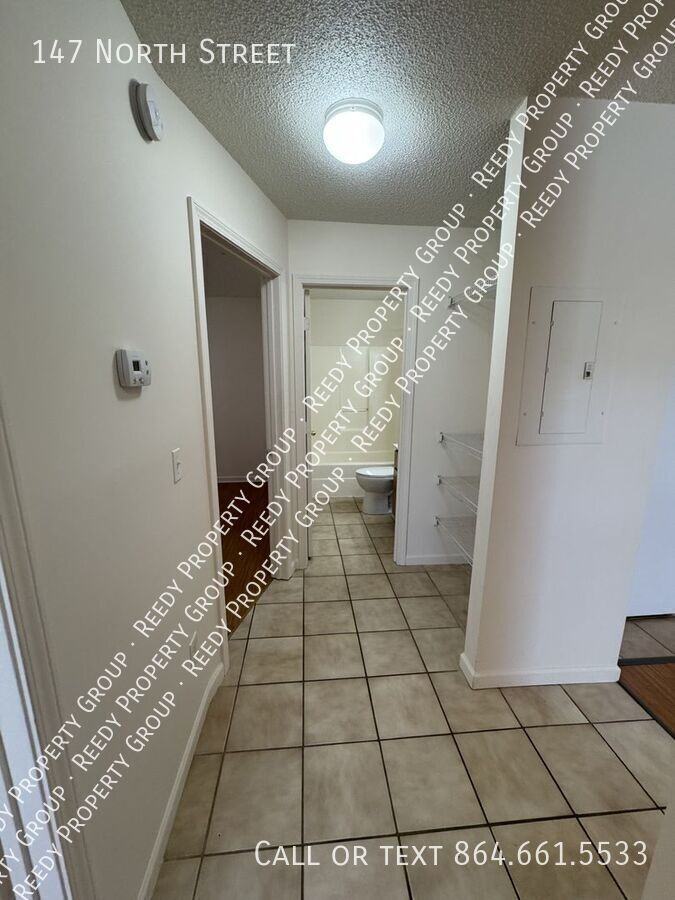 147 North St - Photo 2 of 9