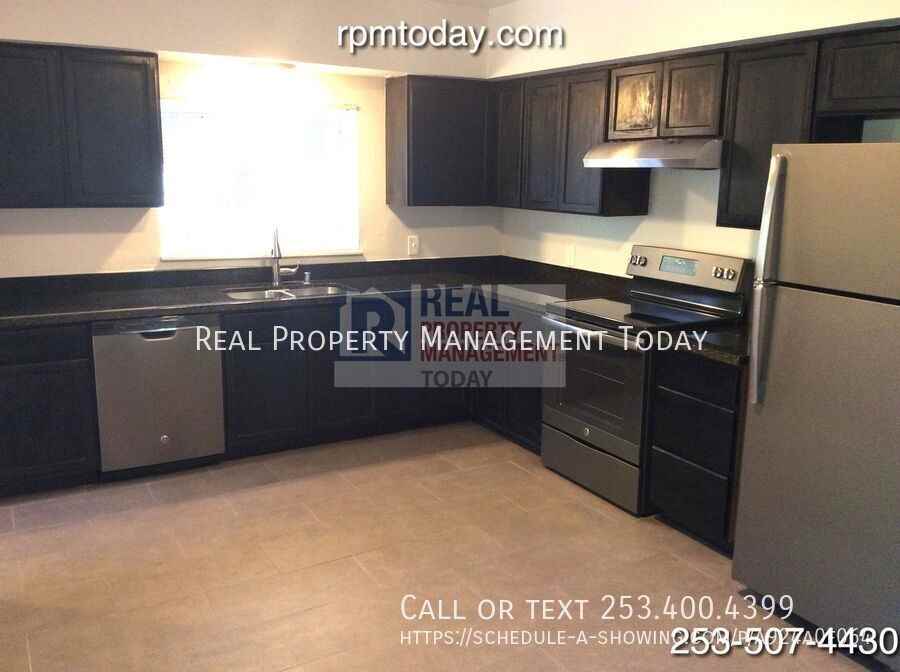 509 118th St S #F - Photo 3 of 13