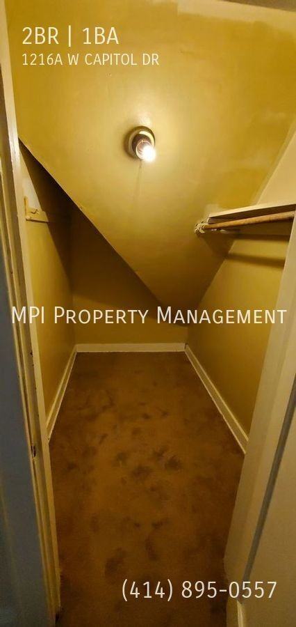 1216A W Capitol Dr - Photo 2 of 7