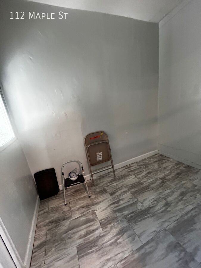 112 Maple St - Photo 2 of 6