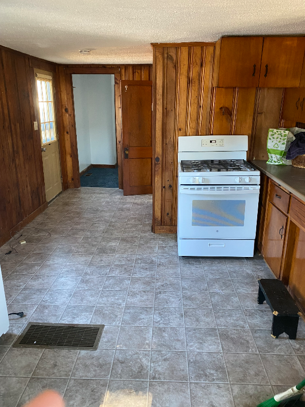 4 Quasuet Ave - Photo 3 of 6