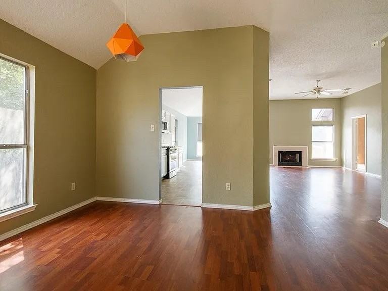 2215 Patsy Pkwy - Photo 2 of 9
