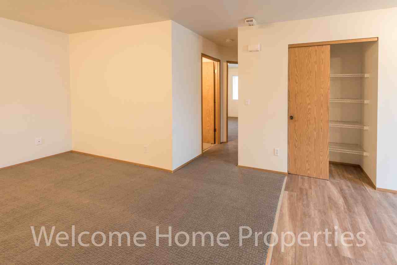 416 Southeast 6th Street - Photo 7 of 18