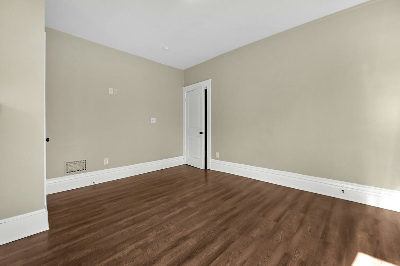 345 Chittenden Avenue, Unit C - Photo 5 of 25