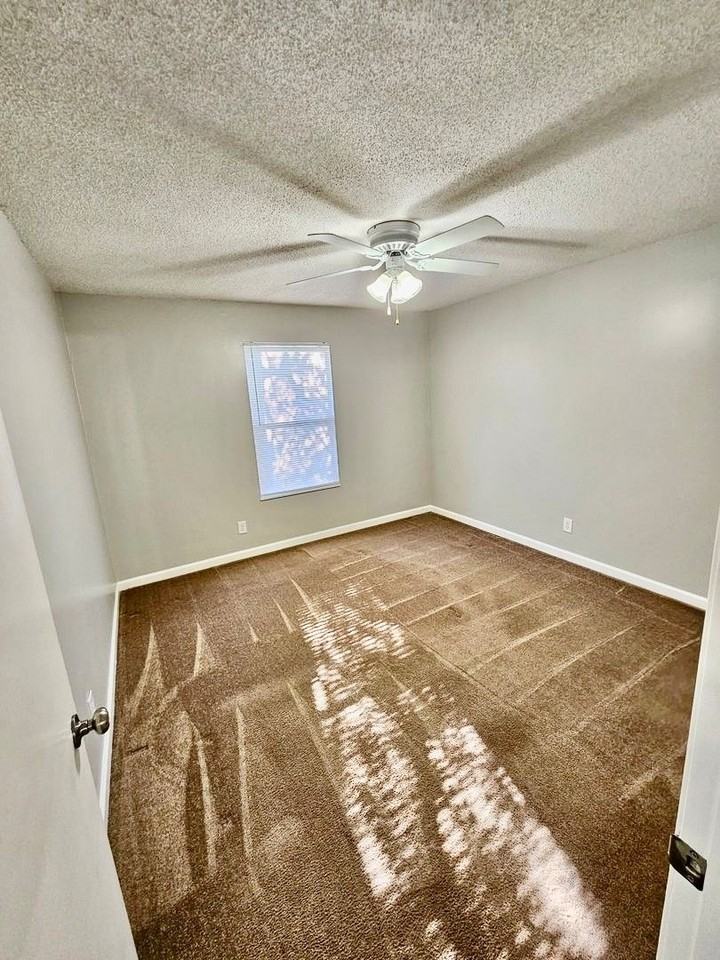 4121 Whistlers Way - Photo 4 of 42