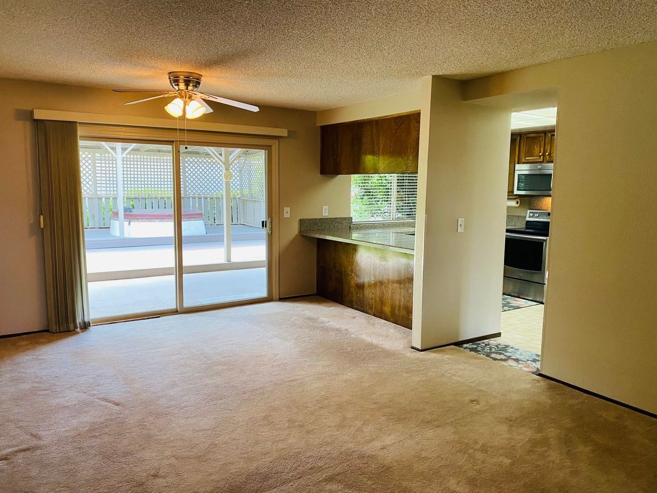 8936 Shady Vista Court - Photo 5 of 21