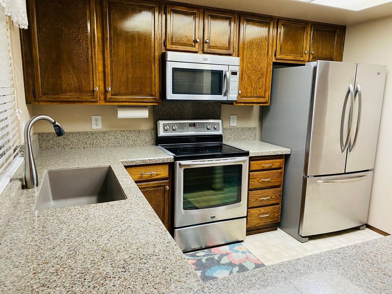 8936 Shady Vista Court - Photo 7 of 21