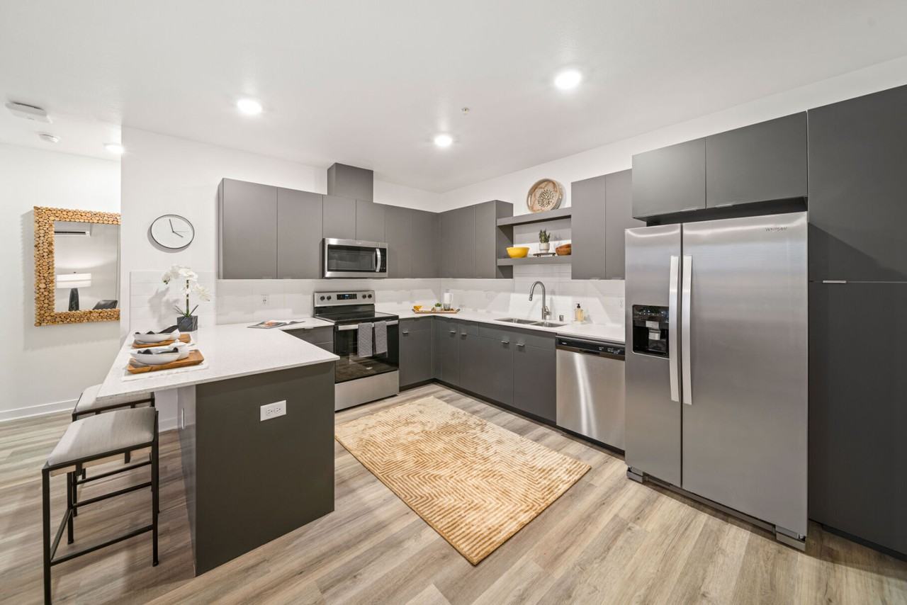 Rowan - Photo 3 of 50