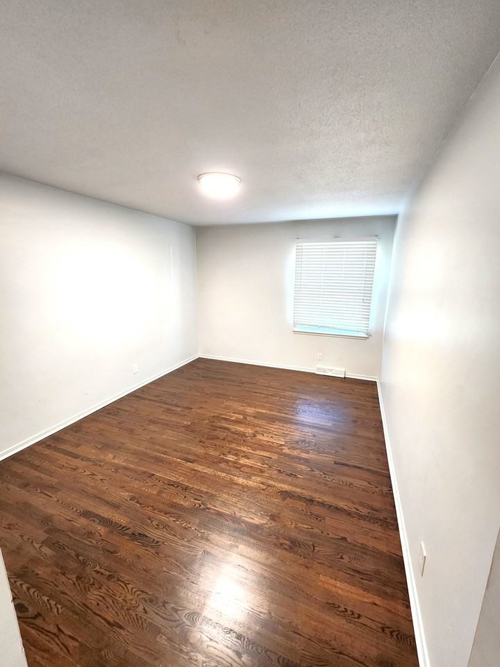 6610-6620 W 93rd Terr - Photo 7 of 12