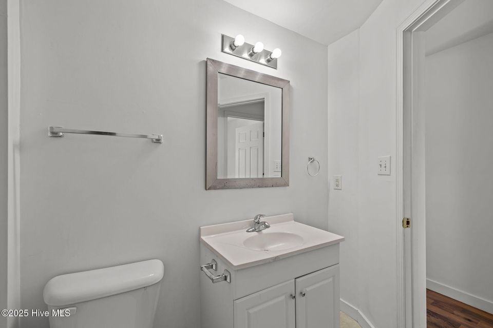 217 W Atlantic Blvd Apt 4 - Photo 5 of 12