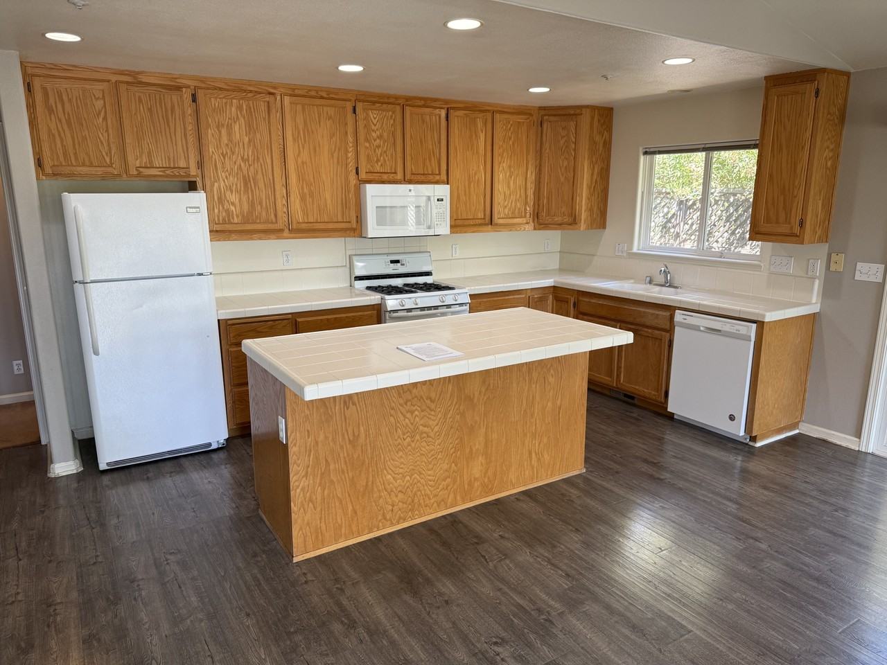 Studley/2nd St Houses - Photo 2 of 10