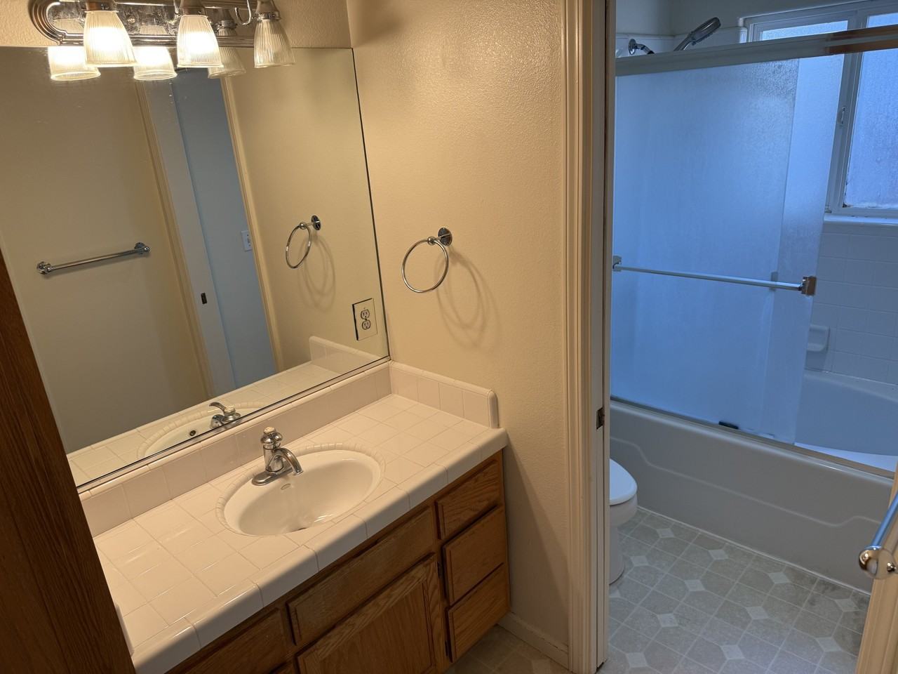 Studley/2nd St Houses - Photo 3 of 10