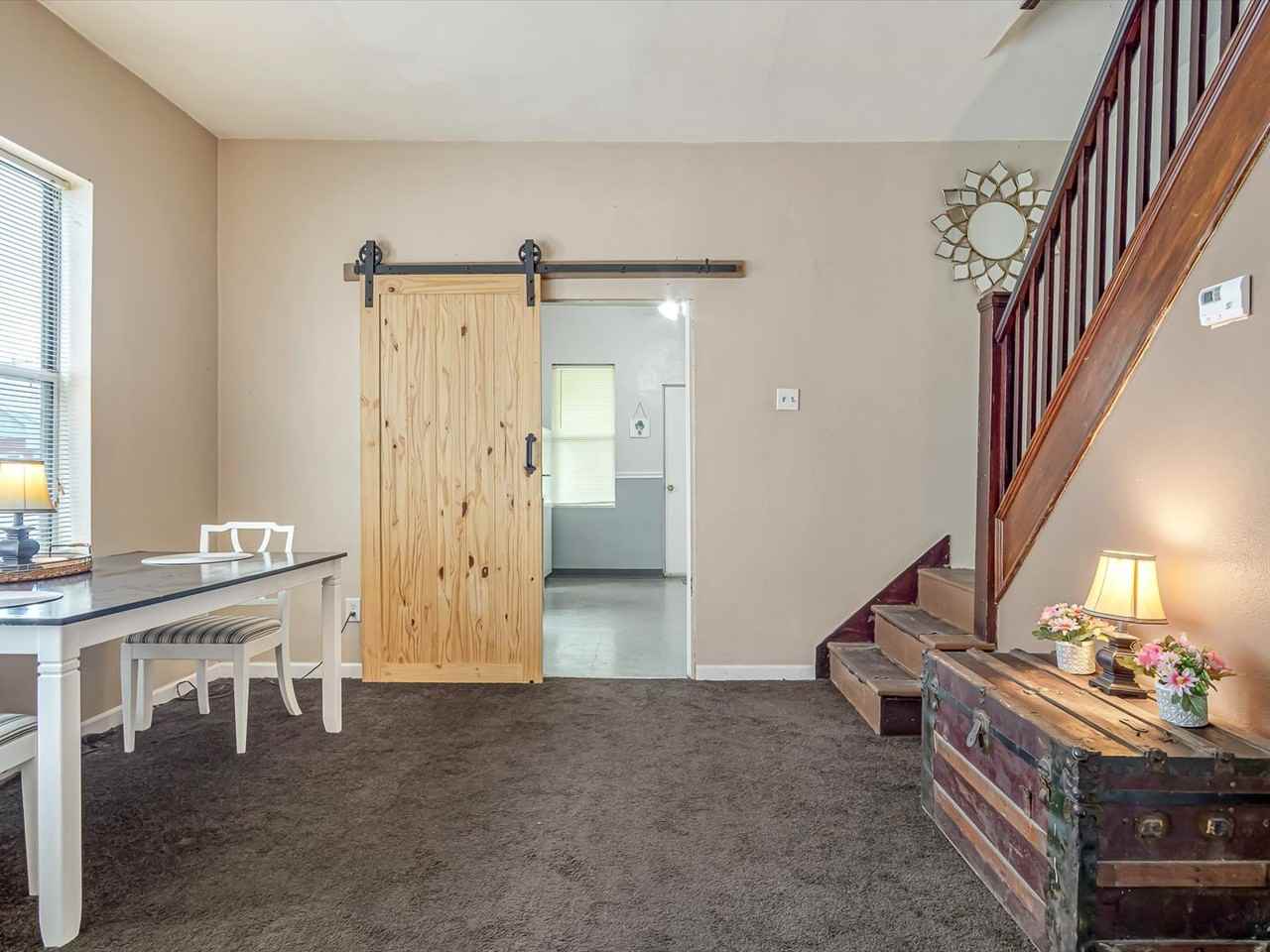 928 North 1st Street - Photo 4 of 21